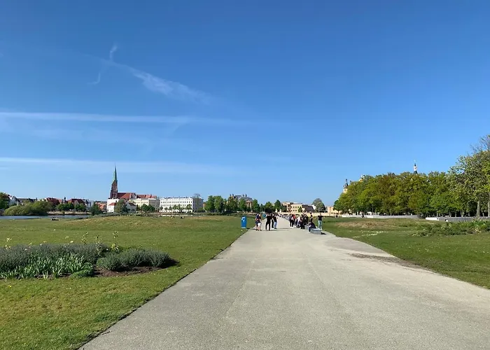 Am Schelfmarkt 什未林